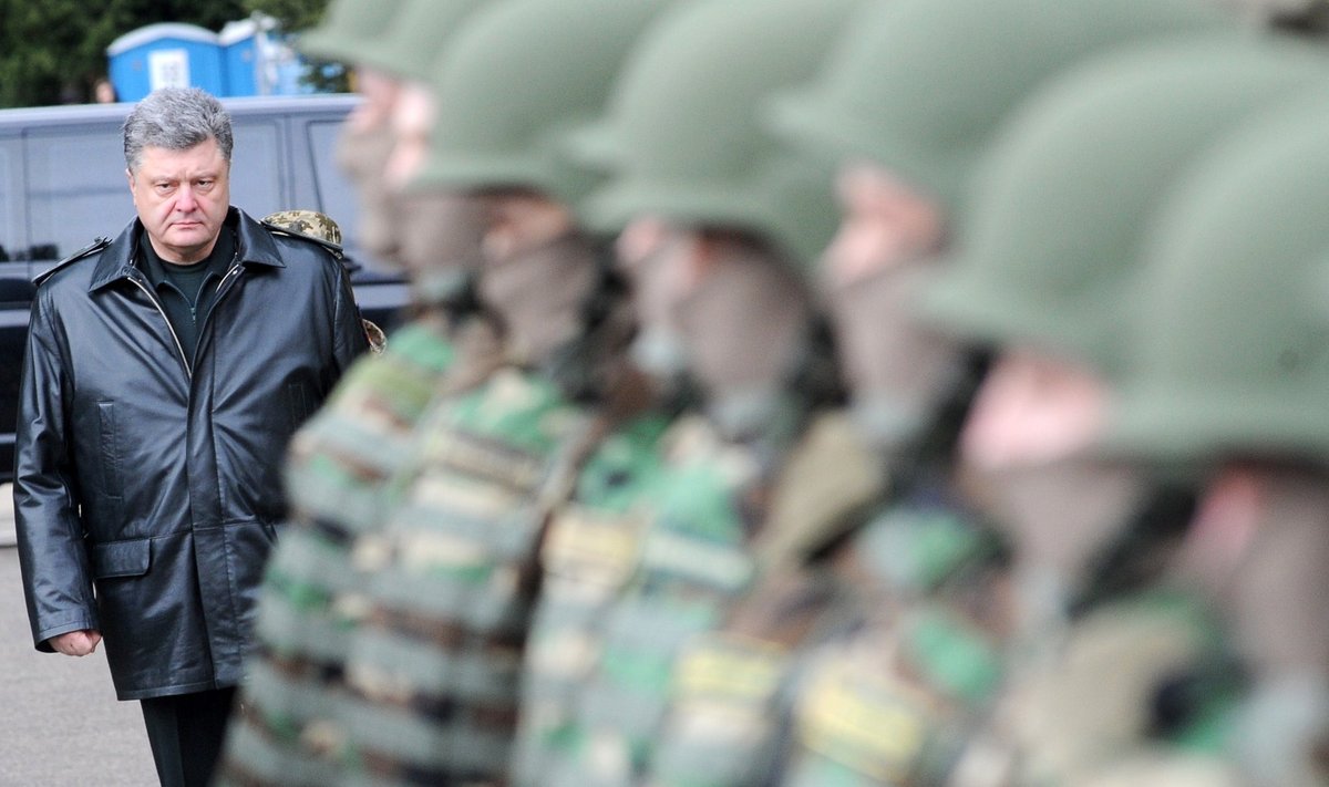 Ukraine's President Petro Poroshenko during military drill