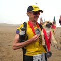 Prie ekstremalaus bėgiko prisijungęs šunelis Kinijoje kartu nubėgo 125 kilometrus