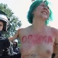 Per B. Obamos vizitą Berlyne „Femen“ aktyvistės mėgino surengti protesto akciją