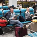 Maskvos oro uostuose įsigaliojo neįprasti draudimai: kam to reikia?