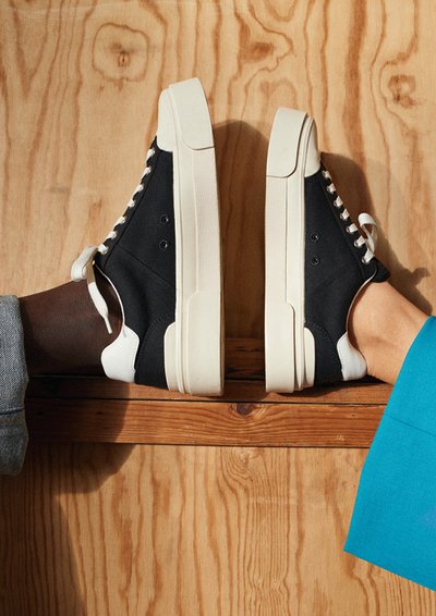 „Good News x H&M“ uniseksinė laisvalaikio batų kolekcija