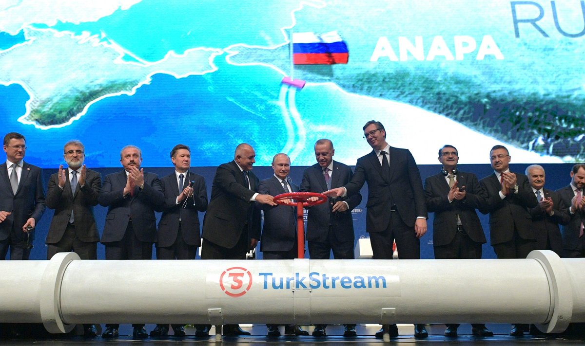 Erdoganas ir Putinas iškilmingai atidarė dujotiekį „TurkStream“