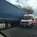 Ignalinos rajone susidūrė krovininis automobilis ir motociklas, vienas žmogus žuvo