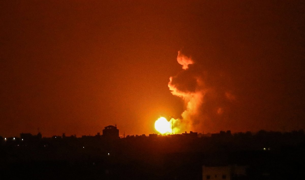 Izraelio aviacija smogė „Hamas“ taikiniams Gazos Ruože, atsakydama į raketų paleidimus
