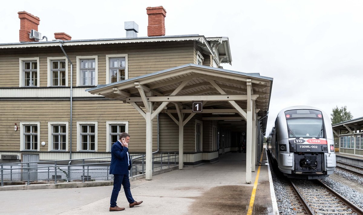 Specialus Baltijos šalių geležinkelio ekspresas
