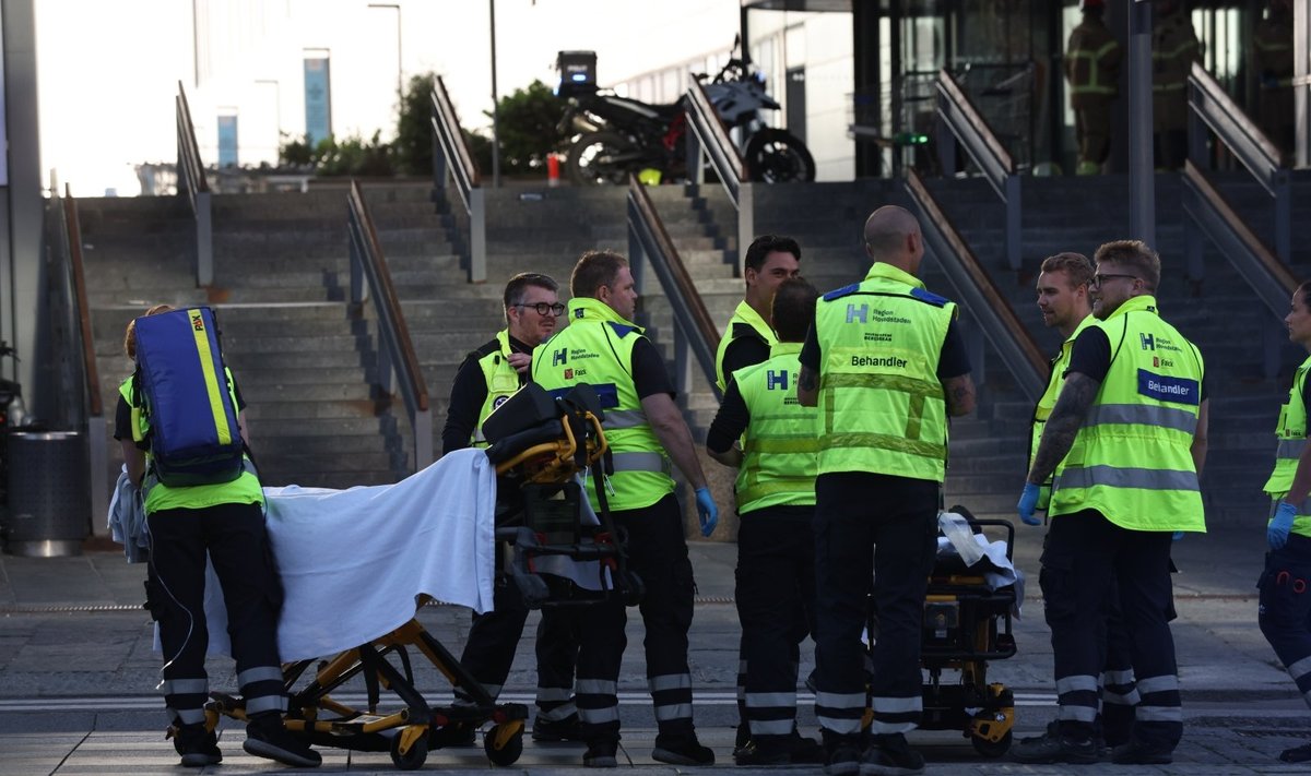 Per šaudynes prekybos centre Kopenhagoje yra žuvusiųjų ir sužeistųjų. EPA-ELTA nuotr.