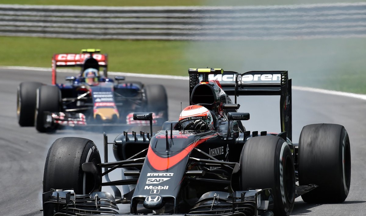 Praėjusio sezono "McLaren" automobilis