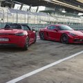Naujieji „Porsche 718 GTS“ modeliai – daugiau galios, daugiau našumo
