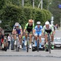 Šalies dviračių plento čempionate Ignalinoje - R. Navardauskas ir R. Rumšas su sūnumis
