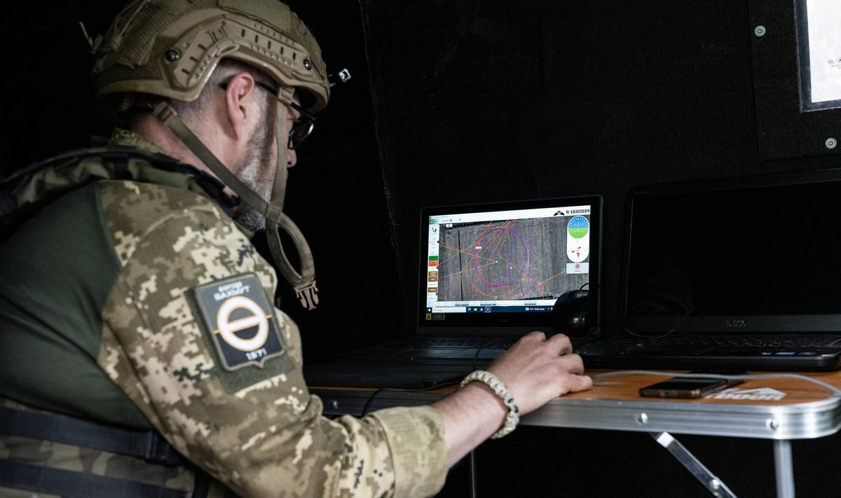 Rusija sutrikdė „Starlink“ signalą Ukrainos fronto linijose