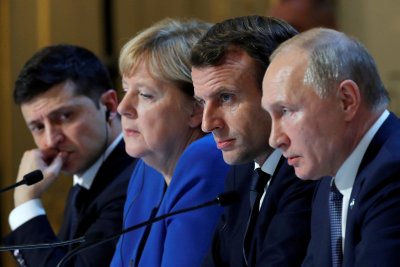 Volodymyras Zelenskis, Angela Merkel, Emmanuelis Macronas, Vladimiras Putinas