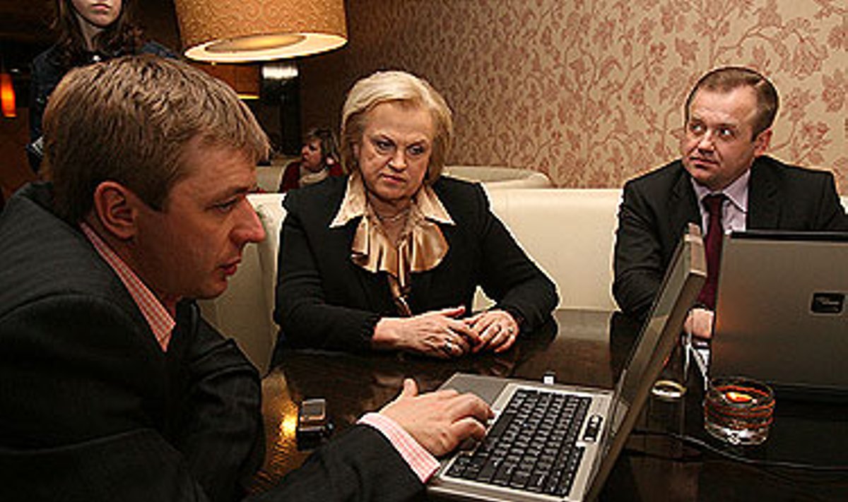 Ramūnas Karbauskis and Kazimira Prunskienė during 2008 elections night