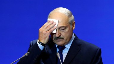 Juokai baigėsi: situacija Baltarusijoje Lukašenką spraudžia į kampą