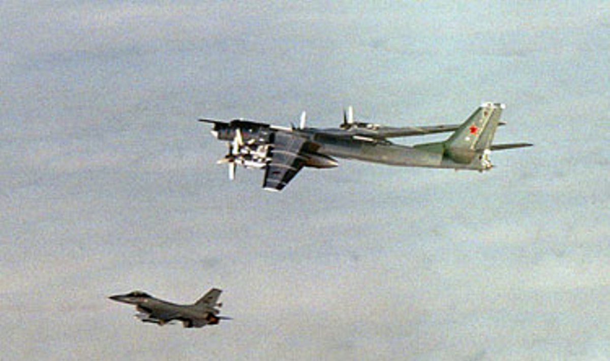 Rusų bombonešio skrydis