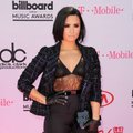 Atlikėja D. Lovato paskelbė nutraukianti muzikinę veiklą