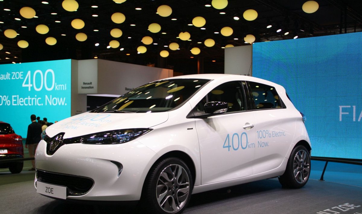 Naujas "Renault Zoe" jau galės nuvažiuoti iki 400 km, o netrukus prancūzai pagamins dar vieną, pigų modelį