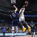 Kiaurai priešininkus: „Warriors“ tiesia linija žygiuoja į NBA finalą