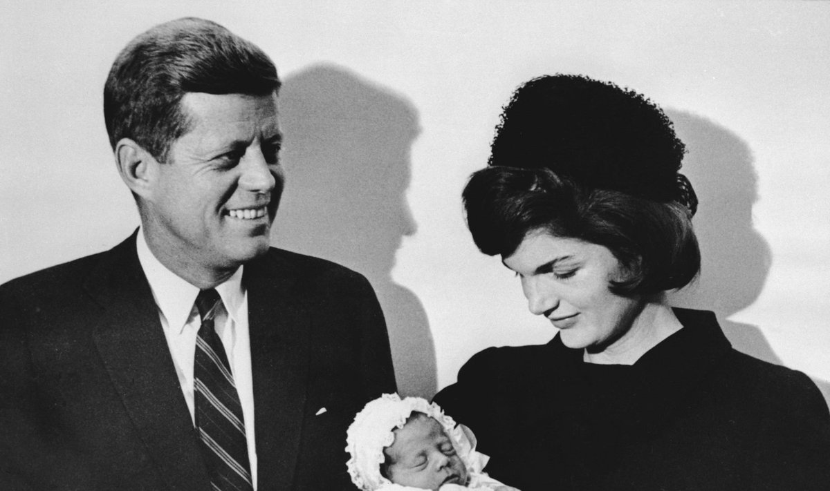 Johnas F. Kennedy su šeima