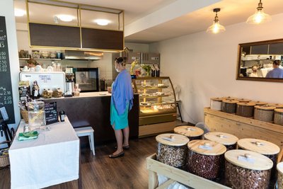 Ekologiška parduotuvė ir kavinė „Žaliuomenė“
