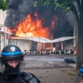Per protestus kilus riaušėms, Prancūzijoje nukentėjo 406 policijos pareigūnai