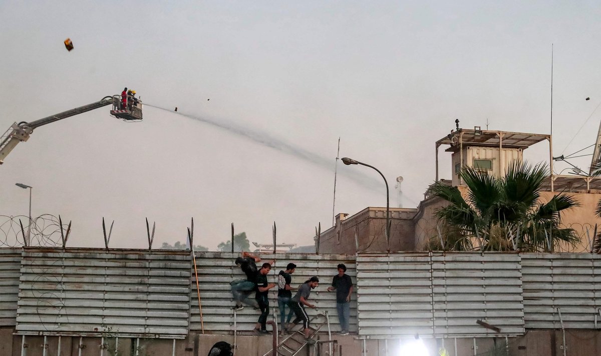 Padegta Švedijos ambasada Bagdade