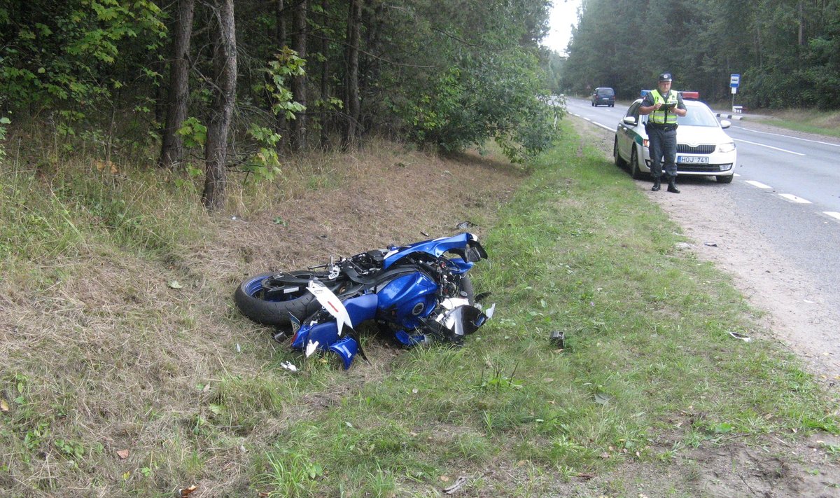 Šalia Prienų – masinė motociklininkų avarija