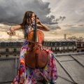 Vilniaus festivalio atidarymo koncerte „Mano širdis atsiveria tavo balsui“ – violončelininkė Camille Thomas ir Lietuvos nacionalinis simfoninis orkestras