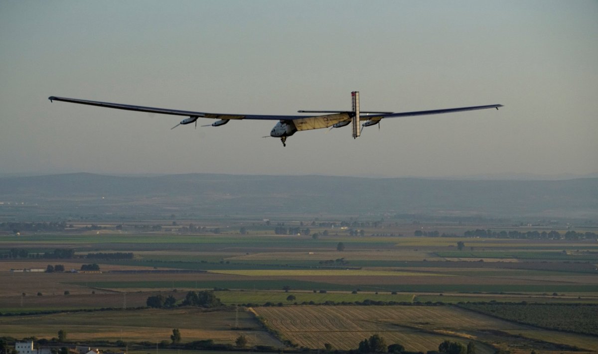 Solar Impulse 2 leidžiasi Ispanijoje