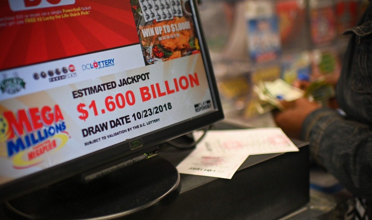 JAV loterijos laimėtojas išlošė pusantro milijardo dolerių