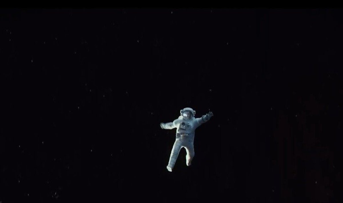 Kadras iš filmo "Gravitacija"