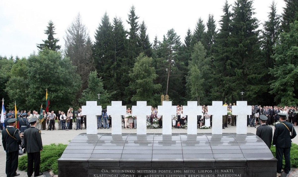 Medininkų žudynių minėjimas Medininkų memoriale