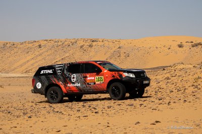 "iGo2Dakar" tris Dakarus įveikė su "Nissan Navara"