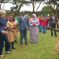 Theresa May Pietų Afrikos Respublikoje pademonstravo naujausią šokio versiją