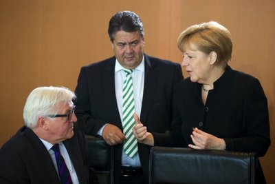 Angela Merkel, Frankas-Walteris Steinmeieris, Sigmaras Gabrielis 