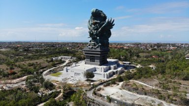Aukščiausia Indonezijos statula, kurios statybos kainavo 100 milijonų dolerių