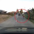 Po automobilio ratais vos nepakliuvęs vaikas atidengė skaudžią problemą: gyvename kaip Rusijos kaime