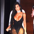 Perdėtas Kim Kardashian seksualumo demonstravimas iš klumpių vertė net ir patyrusius fotografijos asus