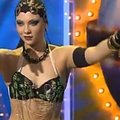 „2 minutės šlovės“: pilvo šokėja Elina Bružaitė