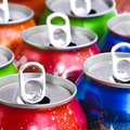 Сейм Литвы запретил продавать энергетические напитки несовершеннолетним