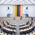 Teisininkai skeptiškai vertina siūlymą stabdyti ministru tapusio Seimo nario mandatą