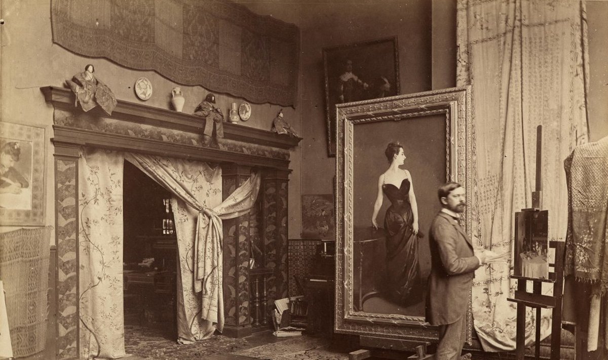 Johnas Singeris Sargentas savo studijoje prie „Madam X portreto“, 1885 m.