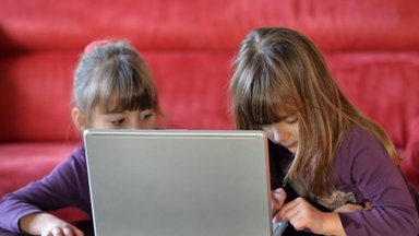 Безопасное использование социальных сетей: что важно знать самим и рассказать детям?