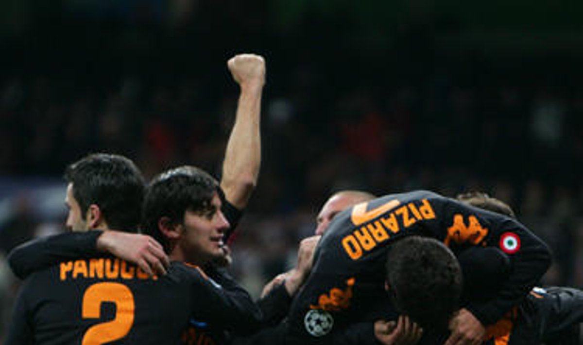 "AS Roma" futbolininkai triumfuoja