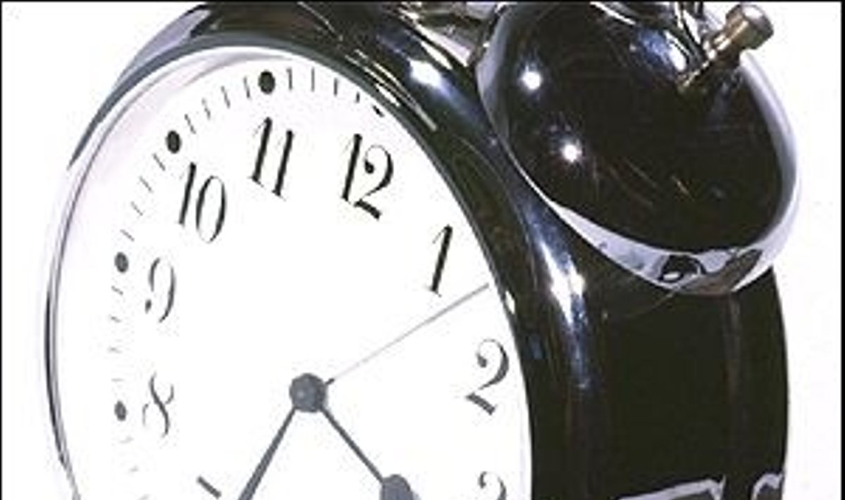 Laikrodžio persukimas: papildoma valanda vieniems, galvos skausmas kitiems