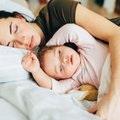 Bemiegių naktų jau gana – išbandykite genialų šios mamos metodą, kaip vaikus užmigdyti itin greit
