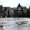 Франция: из-за угрозы наводнения эвакуирована тюрьма