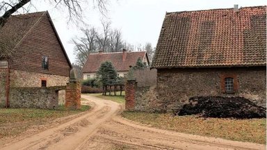 Laike sustingusio dvaro apžavai: 19 a. perlas išsaugotas perleidžiant jį iš kartos į kartą