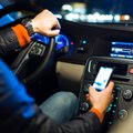 Half Lithuanian drivers ignore rules une using phones while driving