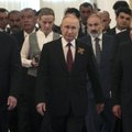 „Bloomberg“: Scholzas žinią Putinui pasiuntė ypatingu metu