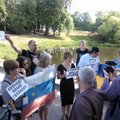 В Вильнюсе у посольства России прошел пикет в поддержку Ивана Голунова